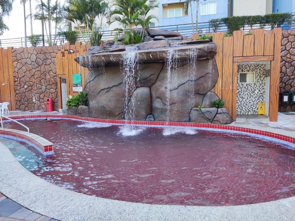 Golden Dolphin Grand Hotel Caldas Novas Exterior photo