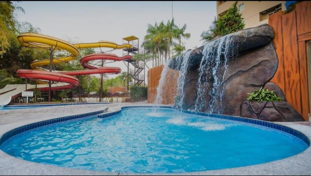 Golden Dolphin Grand Hotel Caldas Novas Exterior photo