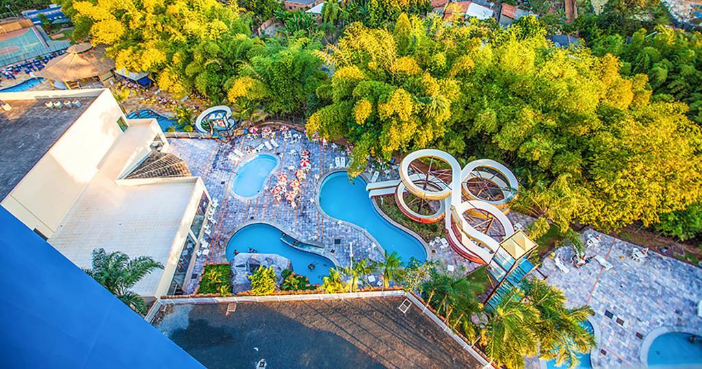 Golden Dolphin Grand Hotel Caldas Novas Exterior photo